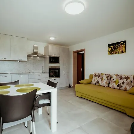 Lejlighed Apartma Nona Paulina